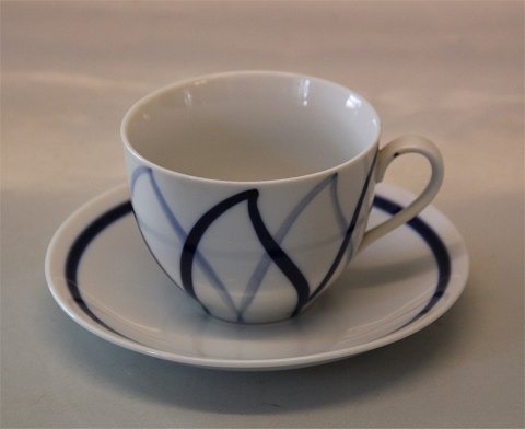 Dan-Ild 40 Blue Flame Harlequin Round Cofee cup 6 x 8 cm & saucer