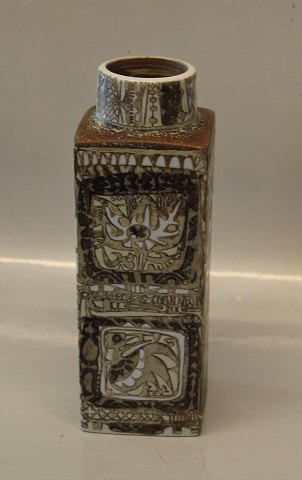 Aluminia Copenhagen Faience Baca RC Faience 719-3259 Aluminia Brown Vase  22.5 cm Nils Thorson Baca 1972