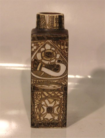 Aluminia Baca kunstfajance Aluminia Fajance 719-3455 Brun vase 19 x 6 cm Baca Nils Thorsson