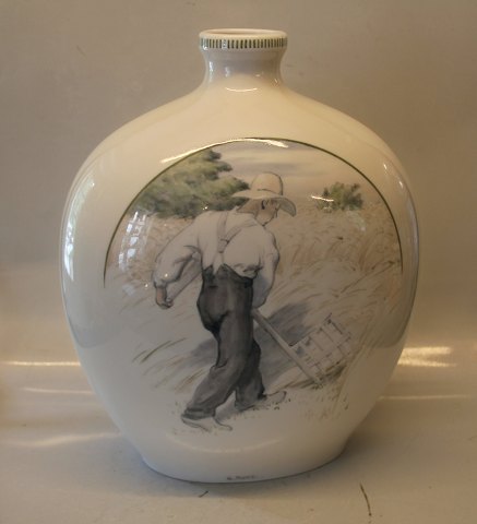 Kongelig Dansk 1458-11790 Unika Vase 40 x 34 cm Høsten Signeret GR Gotfred Rode AD XII (1912)
