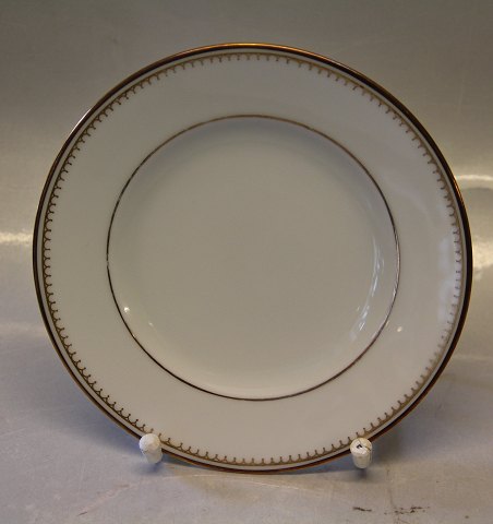 028 a Cake plate 15.5 cm (306) B&G Minuet White form, saw tooth gold rim, form 601