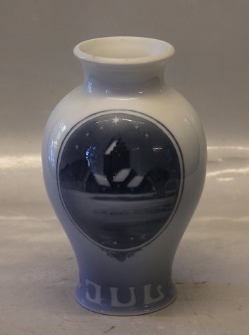 Kongelig Dansk 1926 Kgl. Jul 1926 Julevasen Kirke i vinterlandsskab 19 cm