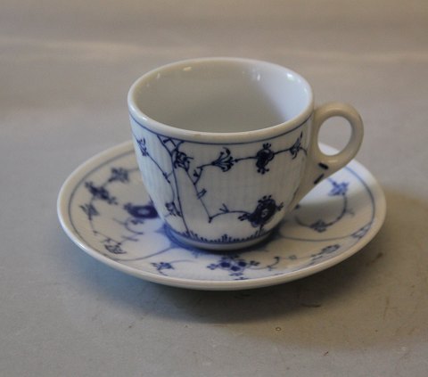 2022 Kaffekop 5.5 x 7 cm rifllet - med 107 riflet underkop 12.5 cm Bing & Grøndahl  Blåmålet  Hotelporcelæn