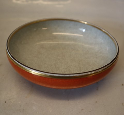 212-2634  Kgl. Skål; rød, grå og guld 14,5 x 15 cm Kongelig Dansk  Craquelé, Craquele