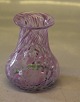 48013 Vase 6.5 cm Pink Ulrica Hydman-Vallien Miniature Kosta Boda Svensk Kunstner samlingen. Bertil Vallien Miniature
