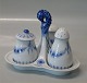 B&G Blå Empire porcelæn 052 Trekantet plat de menage med søhestehank inklusiv salt, peber og sennep